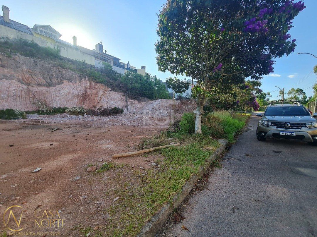 Terreno à venda  com 225m², Rua Cicero Viana no bairro Aberta dos Morros em Porto Alegre