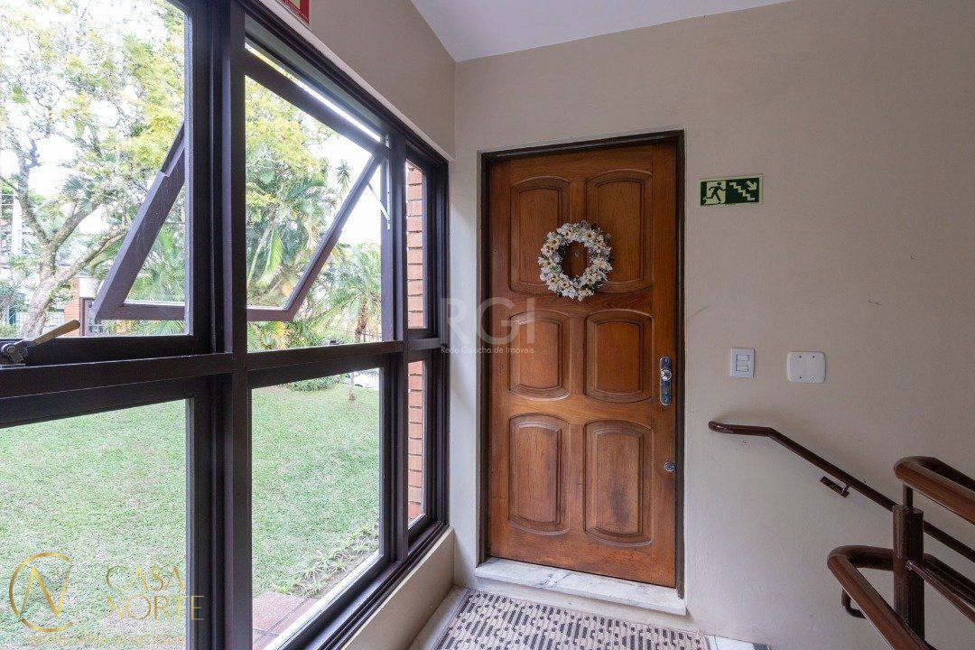 Cobertura à venda com 3 quartos, 234m², 1 suíte, 2 vagas, Avenida Icaraí no bairro Cristal em Porto Alegre
