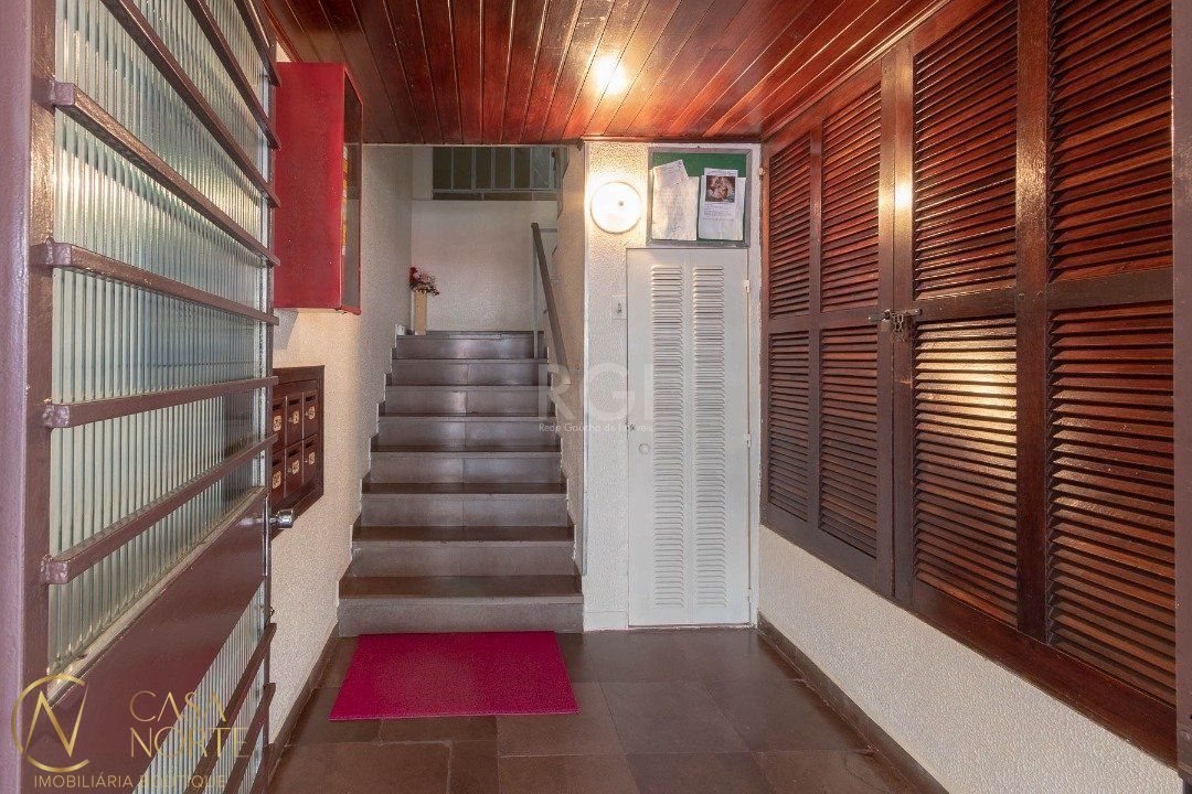 Apartamento à venda com 2 quartos, 59m², Rua Saudavel no bairro Medianeira em Porto Alegre