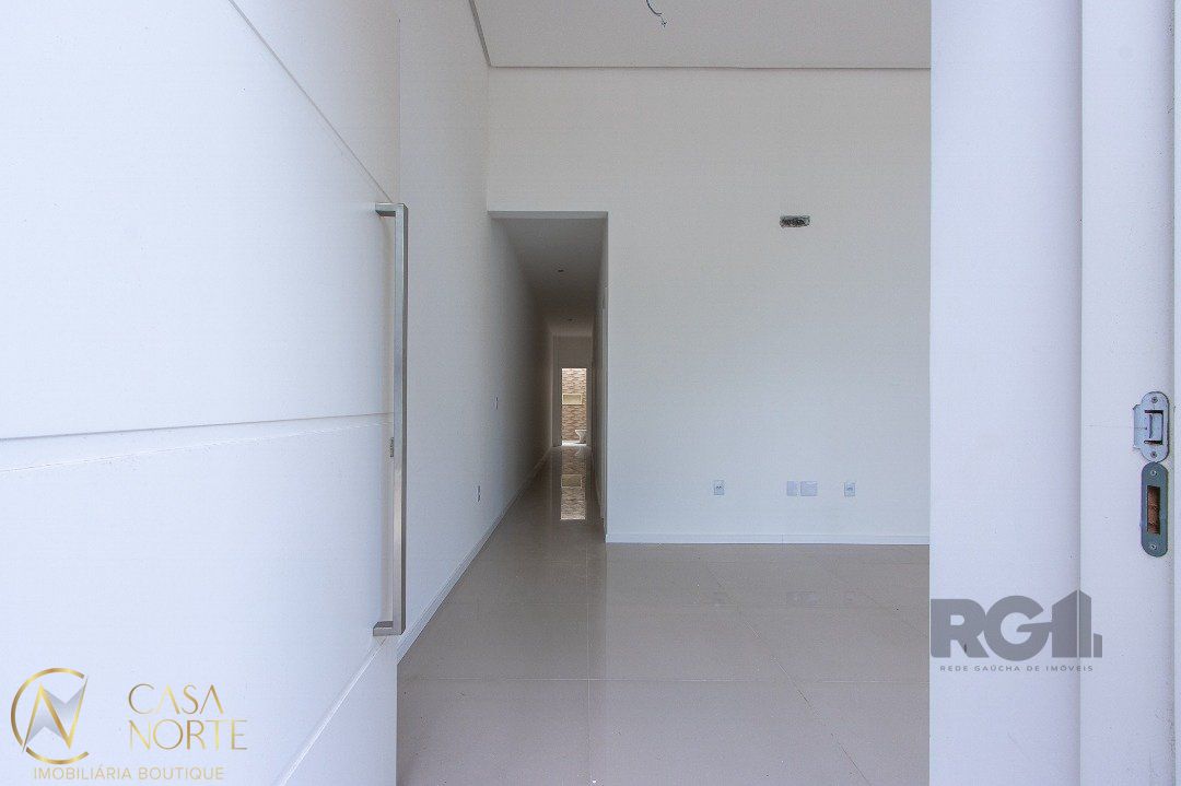 Casa à venda com 3 quartos, 108m², 1 suíte, 2 vagas, Rua Monsenhor Augusto Dalvit no bairro Aberta dos Morros em Porto Alegre