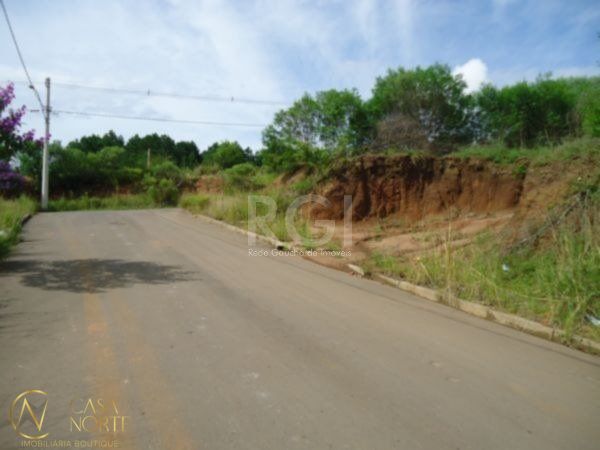 Terreno à venda  com 228m², Avenida da Serraria no bairro Espírito Santo em Porto Alegre