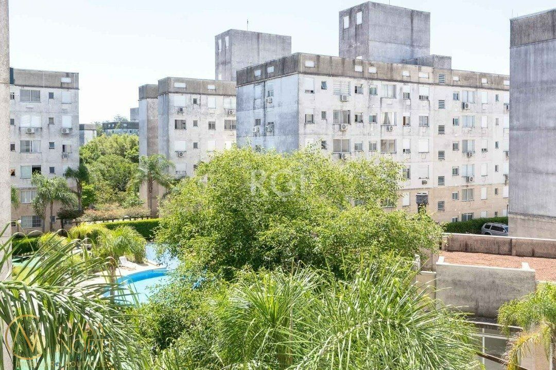 Apartamento à venda com 2 quartos, 46m², 1 vaga, Avenida Juca Batista no bairro Ipanema em Porto Alegre