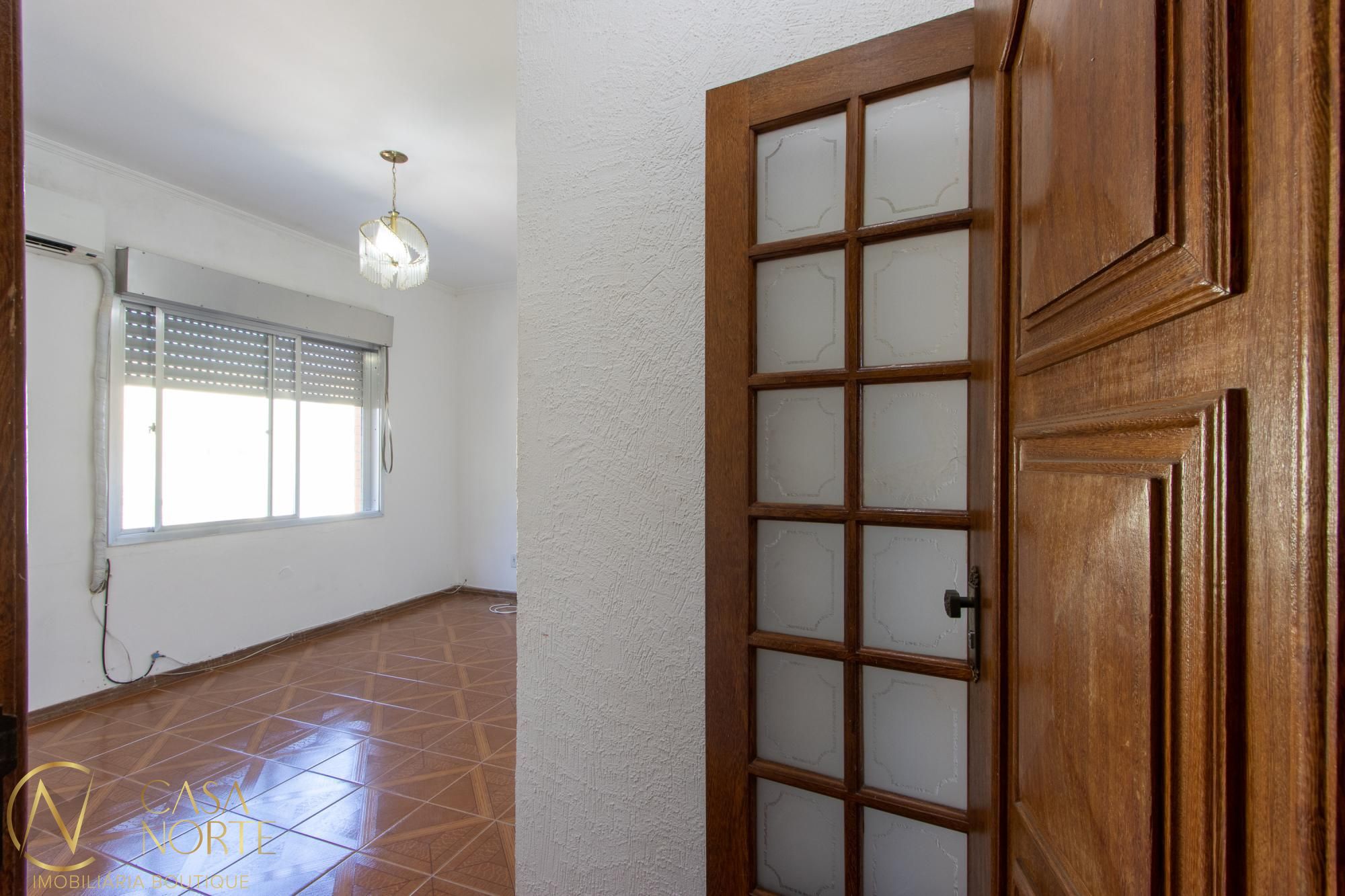Apartamento à venda com 2 quartos, 64m², 1 vaga, Rua Coronel Massot no bairro Cristal em Porto Alegre