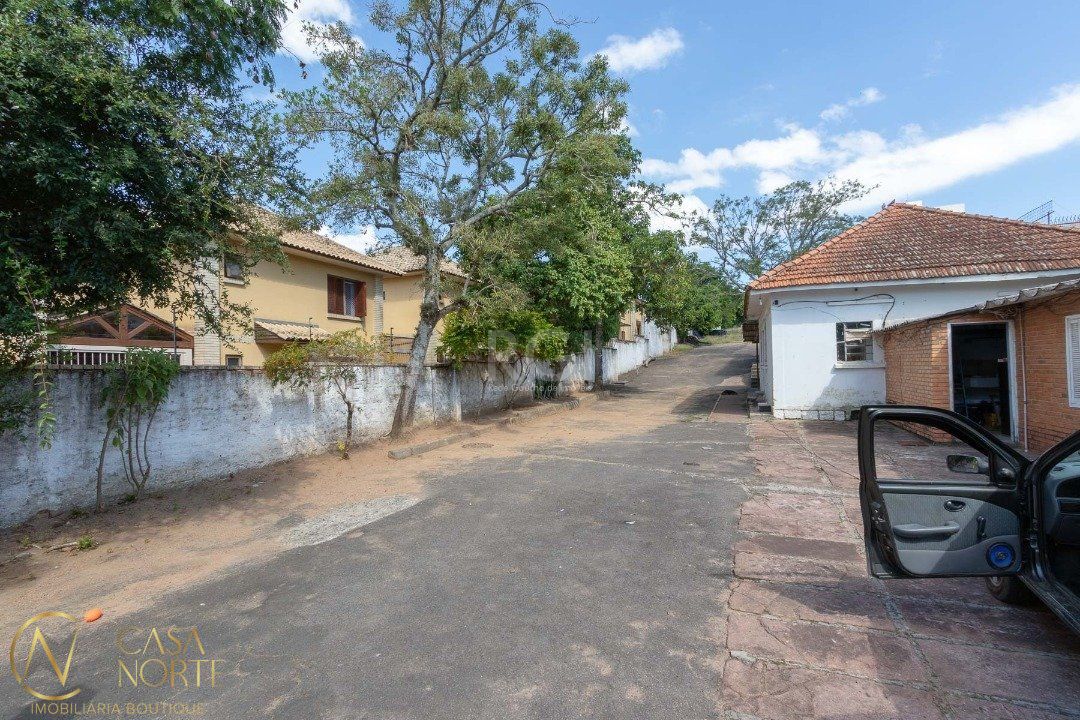 Terreno à venda  com 1925m², Rua Doutor Barcelos no bairro Tristeza em Porto Alegre
