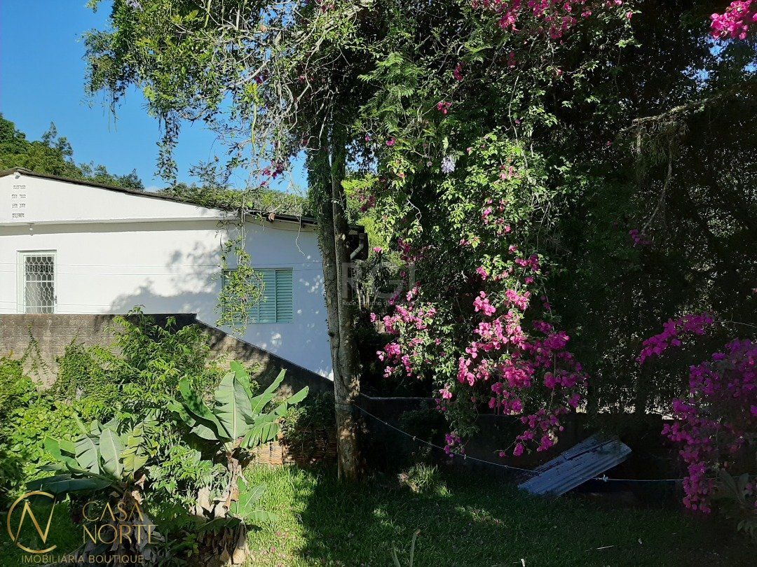 Terreno à venda  com 3800m², Avenida Beira Rio no bairro Belém Novo em Porto Alegre
