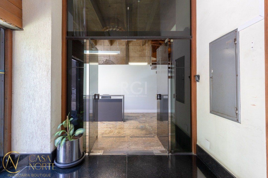 Sala Comercial à venda , 255m², Rua General João Manoel no bairro Centro Histórico em Porto Alegre