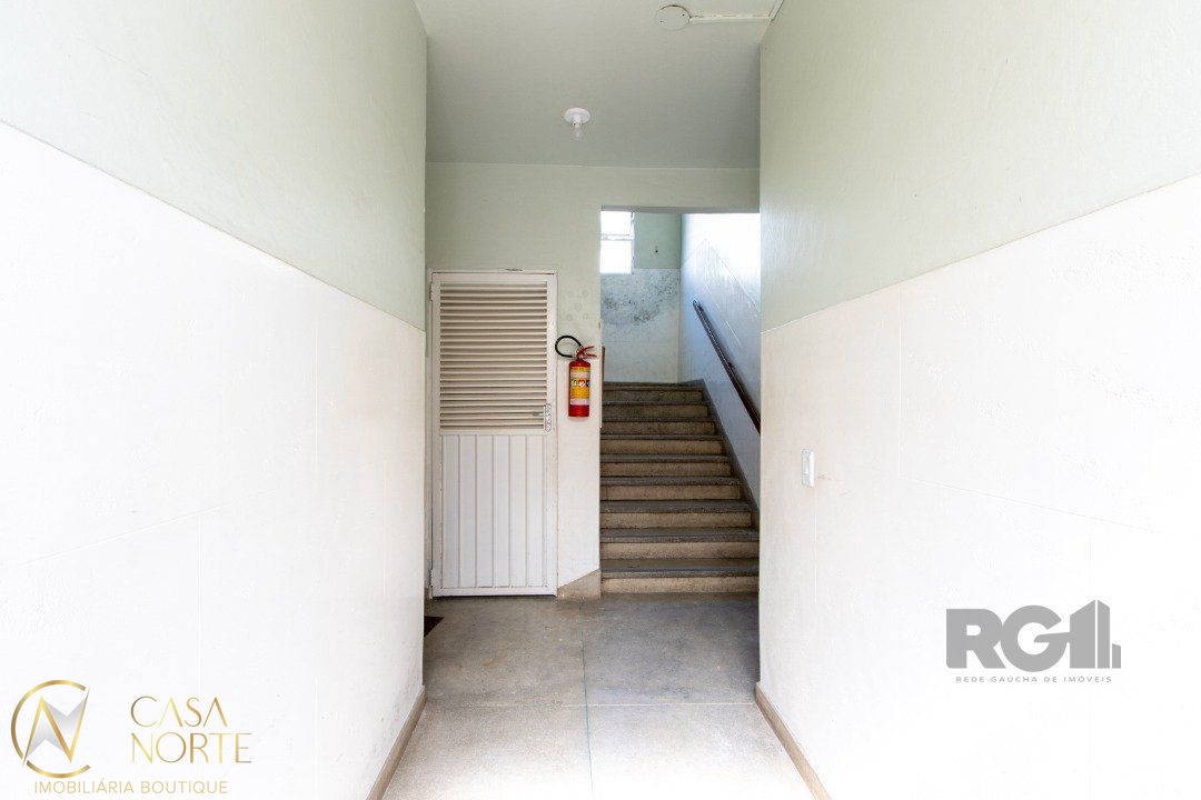 Apartamento à venda com 3 quartos, 81m², 1 vaga, Rua Doutor Castro de Menezes no bairro Vila Assunção em Porto Alegre