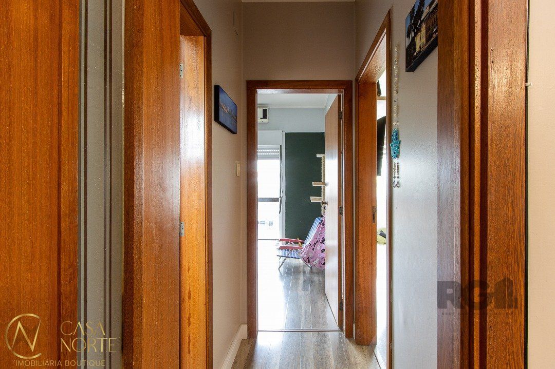 Apartamento à venda com 2 quartos, 67m², Avenida Niteroi no bairro Medianeira em Porto Alegre