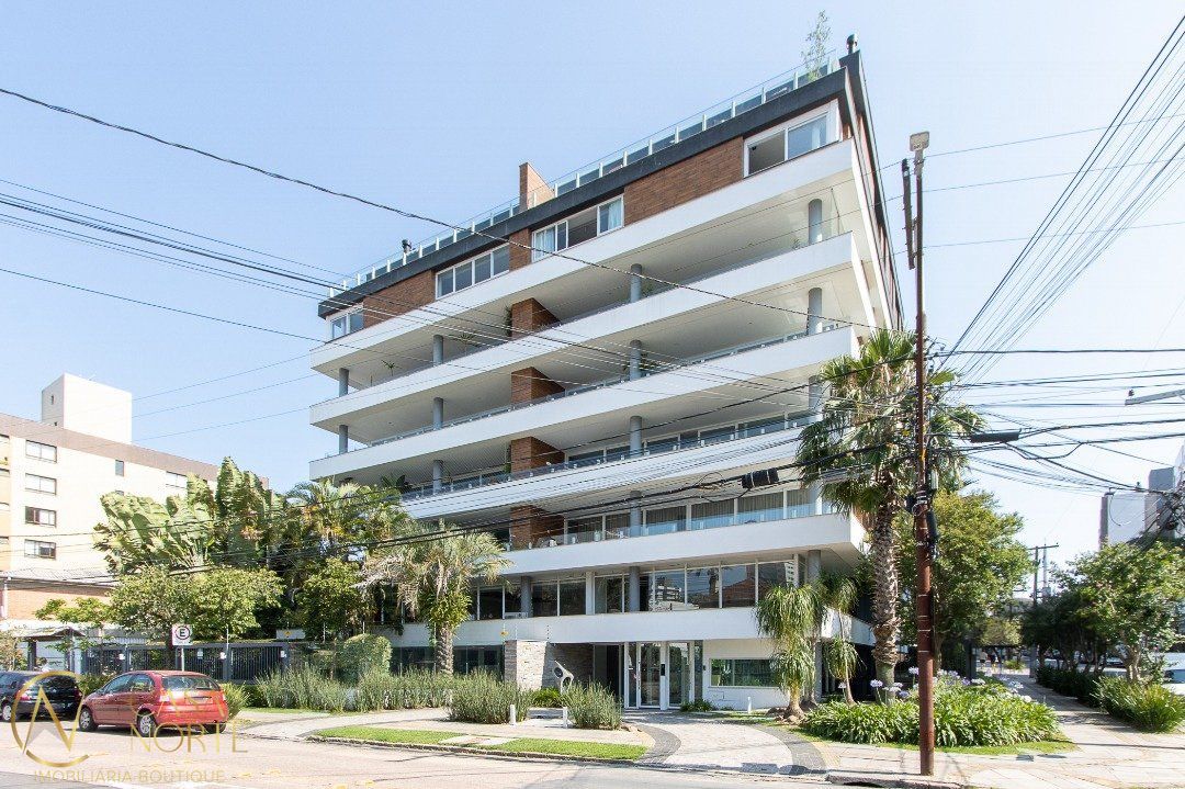 Apartamento à venda com 3 quartos, 230m², 3 suítes, 3 vagas, Rua Barao do Guaiba no bairro Menino Deus em Porto Alegre