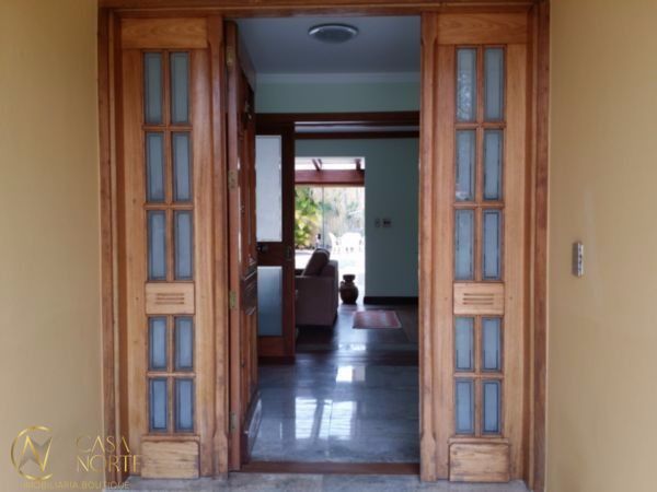 Casa à venda com 4 quartos, 416m², 2 suítes, 5 vagas, Rua Chavantes no bairro Vila Assunção em Porto Alegre