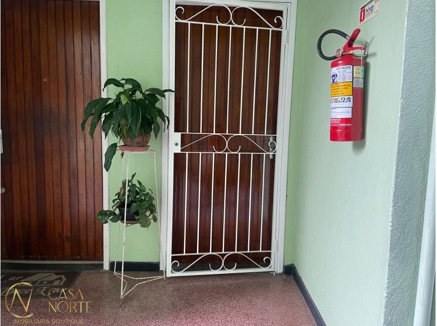 Apartamento à venda com 2 quartos, 52m², 1 vaga, Avenida Taquary no bairro Cristal em Porto Alegre