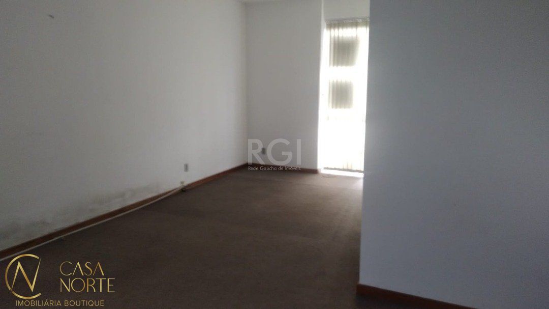 Sala Comercial à venda , 52m², Travessa Pedro Modesto Rampi no bairro Azenha em Porto Alegre