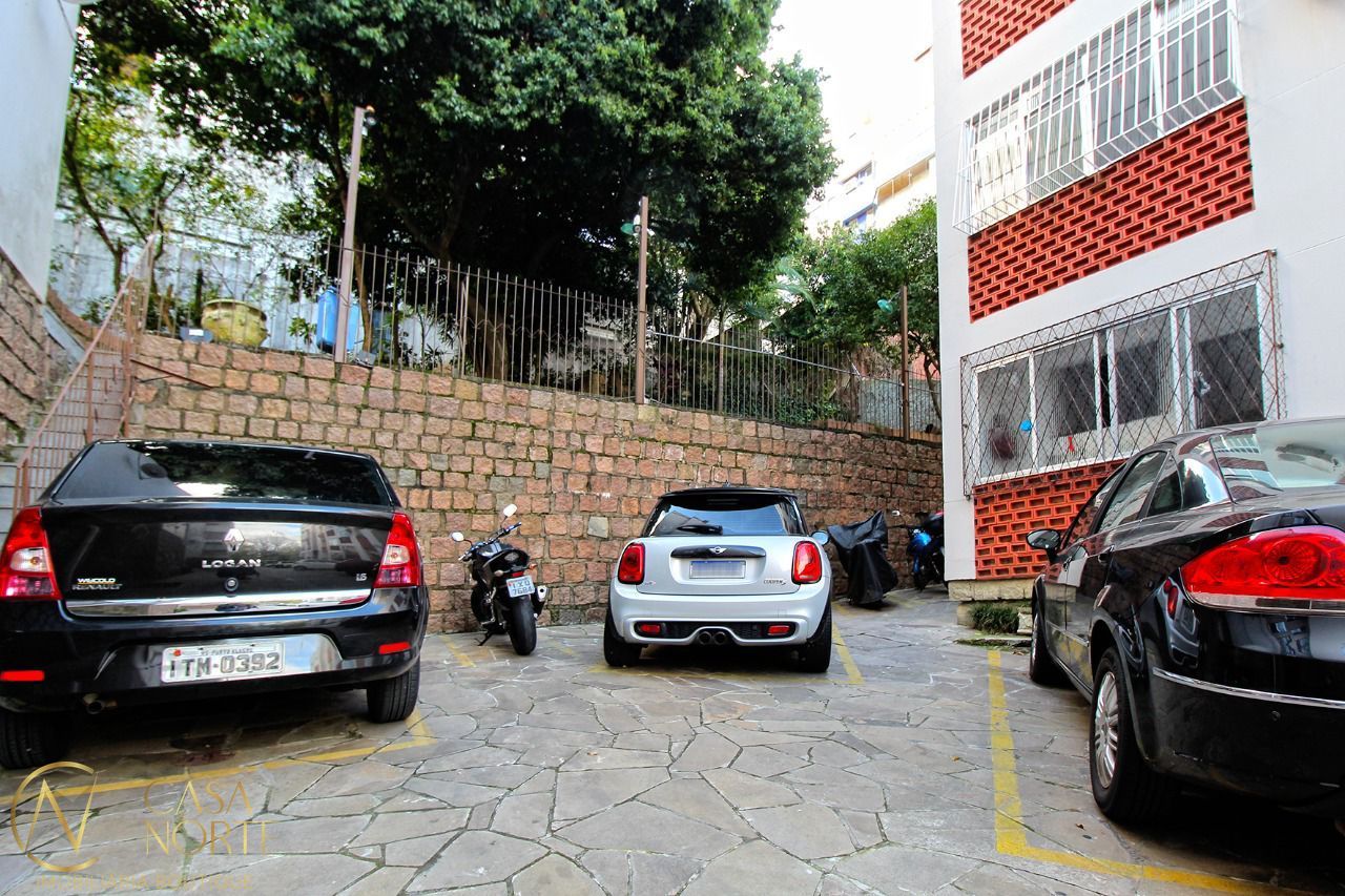 Apartamento à venda com 2 quartos, 48m², 1 vaga, Rua Artigas no bairro Petrópolis em Porto Alegre