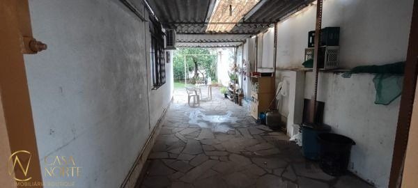 Casa à venda com 3 quartos, 192m², 4 vagas, Avenida São Sebastião no bairro Nonoai em Porto Alegre