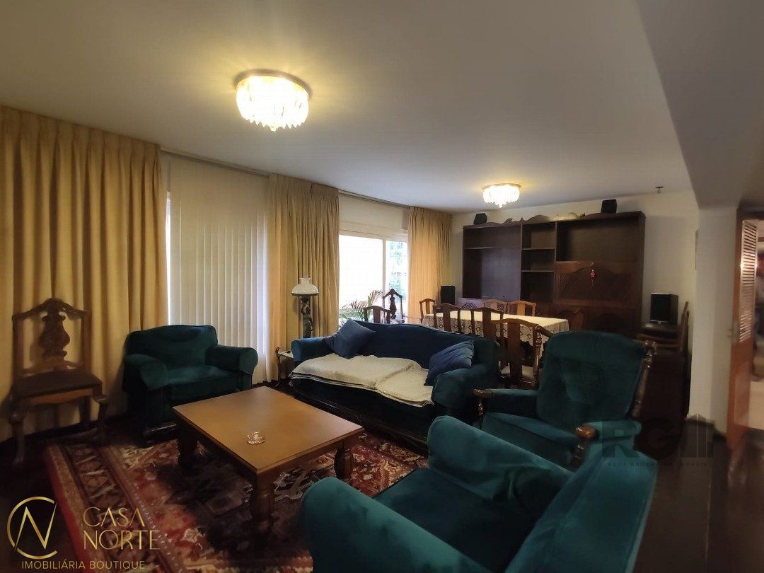 Apartamento à venda com 3 quartos, 167m², 1 suíte, 1 vaga, Rua Vinte e Quatro de Outubro no bairro Moinhos de Vento em Porto Alegre