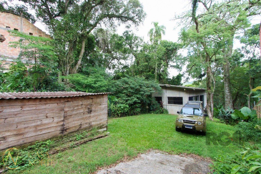 Terreno à venda  com 484m², Rua dos Guaranis no bairro Espírito Santo em Porto Alegre