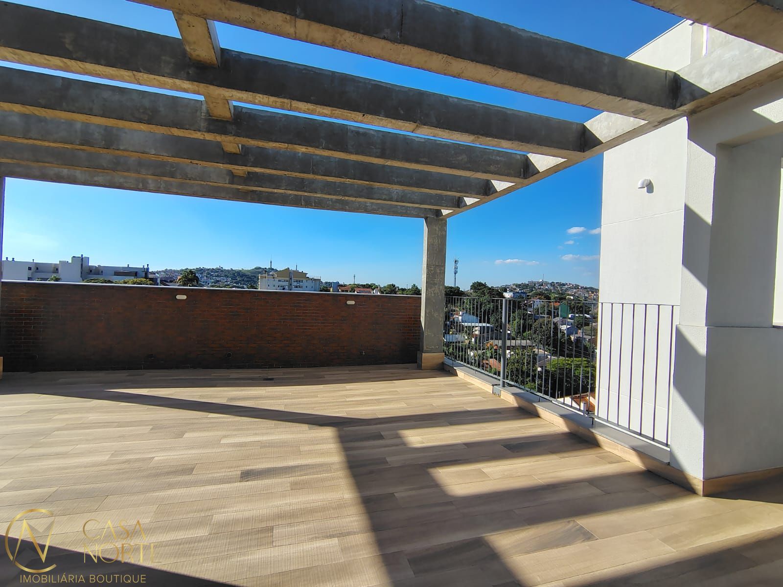 Apartamento à venda com 2 quartos, 68m², 1 suíte, 1 vaga, Rua Jaguari no bairro Cristal em Porto Alegre