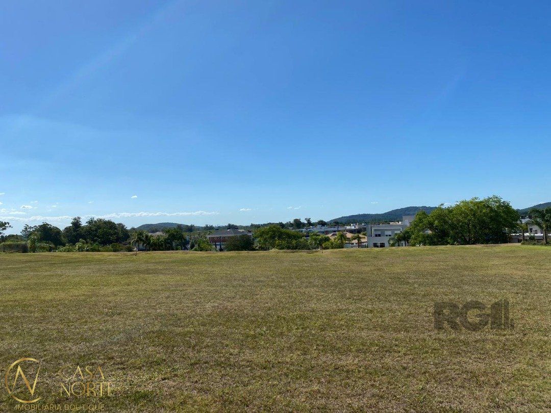 Terreno à venda  com 1024m², Avenida Juca Batista no bairro Chapéu do Sol em Porto Alegre