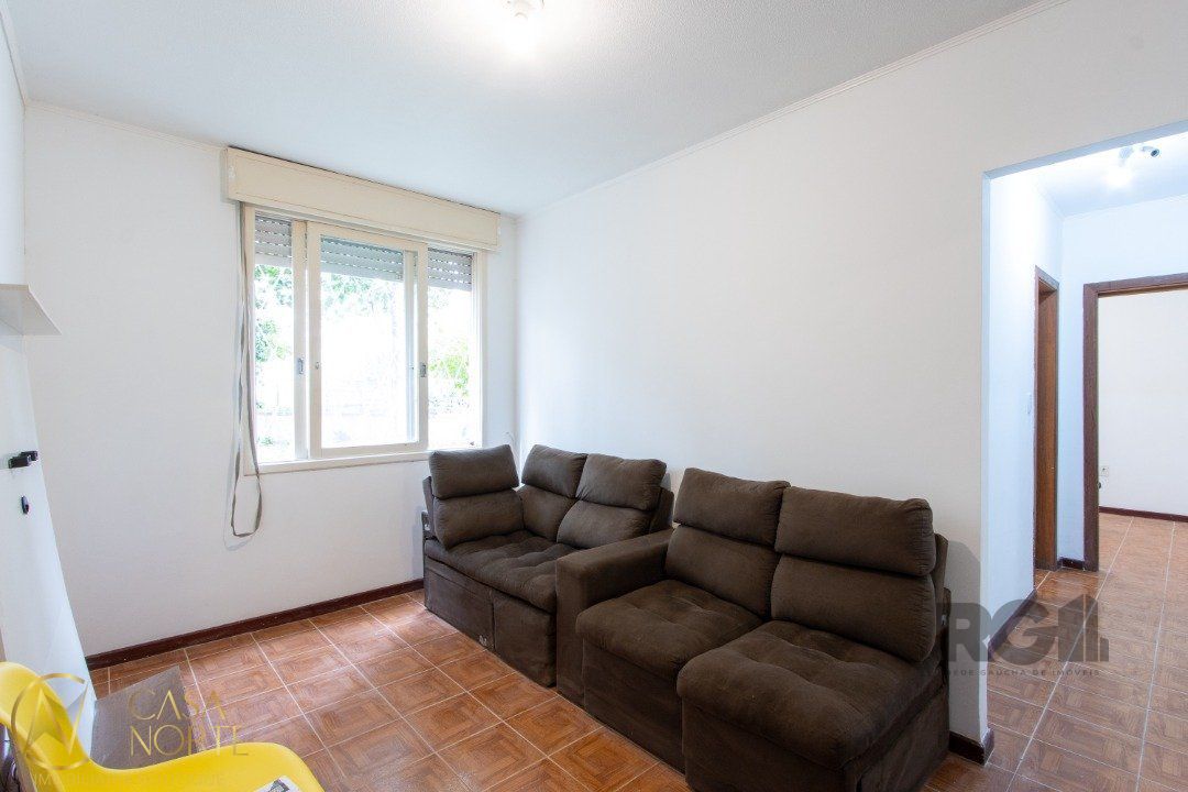 Apartamento à venda com 2 quartos, 46m², 1 vaga, Rua Padre Ângelo Corso no bairro Cavalhada em Porto Alegre