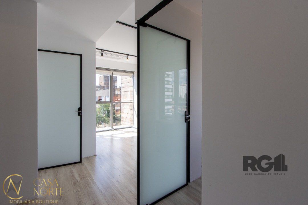 Sala Comercial à venda , 32m², 1 vaga, Doutor Armando Barbedo no bairro Tristeza em Porto Alegre
