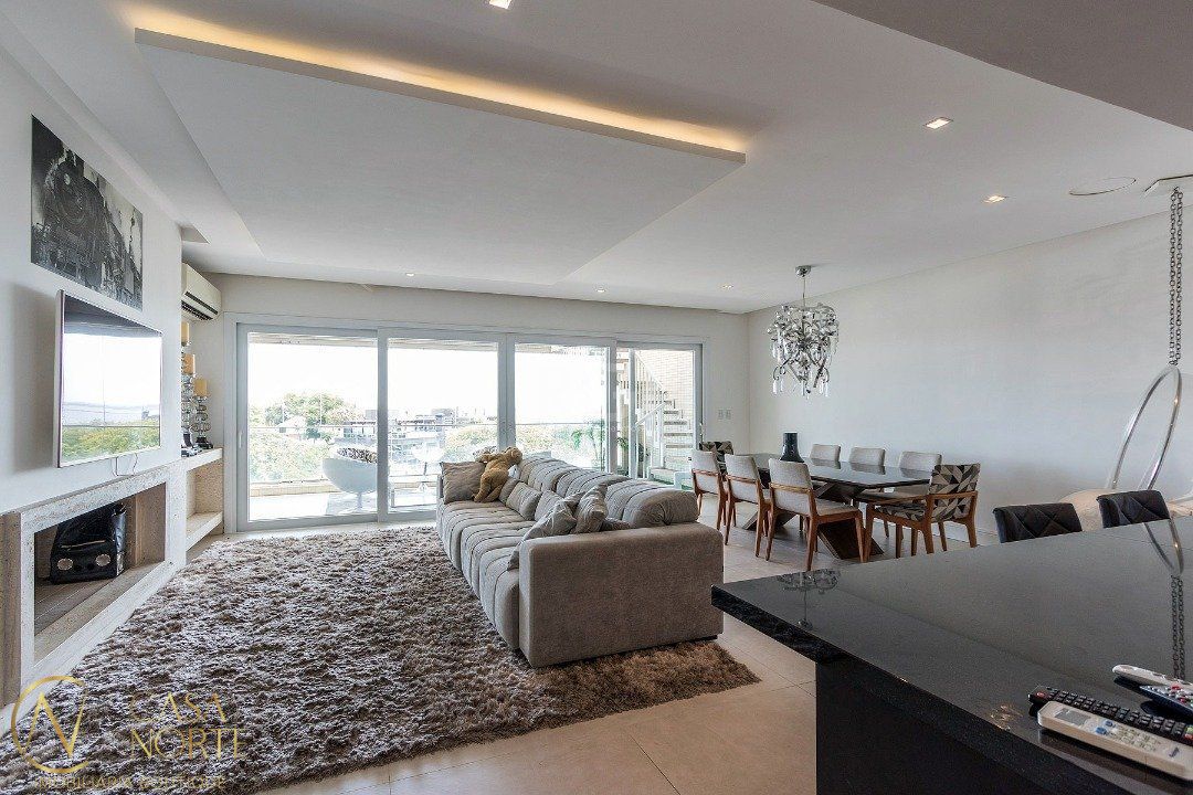 Cobertura à venda com 3 quartos, 319m², 3 suítes, 4 vagas, Avenida Cai no bairro Cristal em Porto Alegre