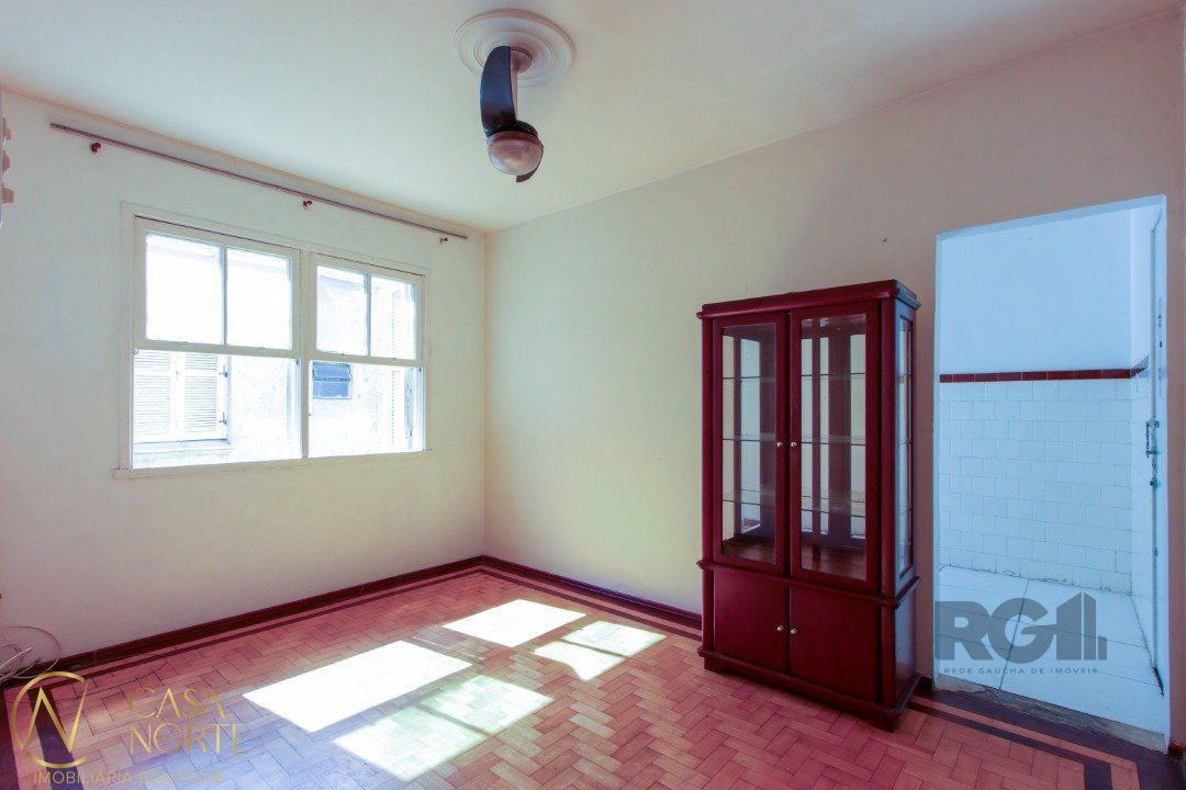 Apartamento à venda com 2 quartos, 66m², Rua General Caldwell no bairro Menino Deus em Porto Alegre