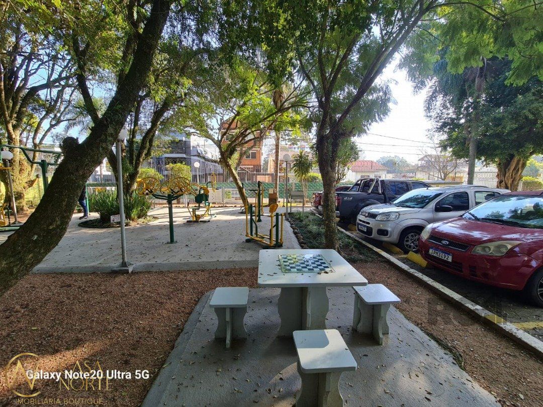 Apartamento à venda com 2 quartos, 59m², 1 vaga, Rua Chico Pedro no bairro Camaquã em Porto Alegre