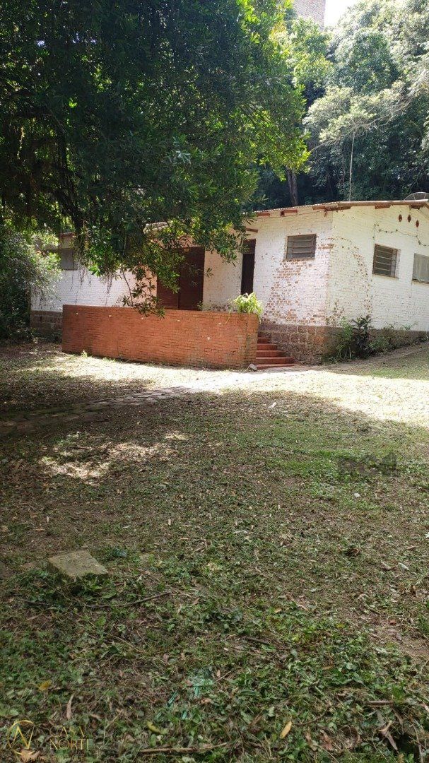 Casa à venda com 3 quartos, 120m², Estrada Retiro da Ponta Grossa no bairro Ponta Grossa em Porto Alegre