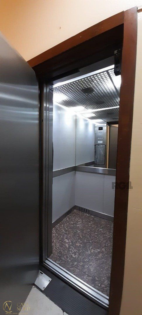 Apartamento à venda com 3 quartos, 81m², Rua General Camara no bairro Centro Histórico em Porto Alegre