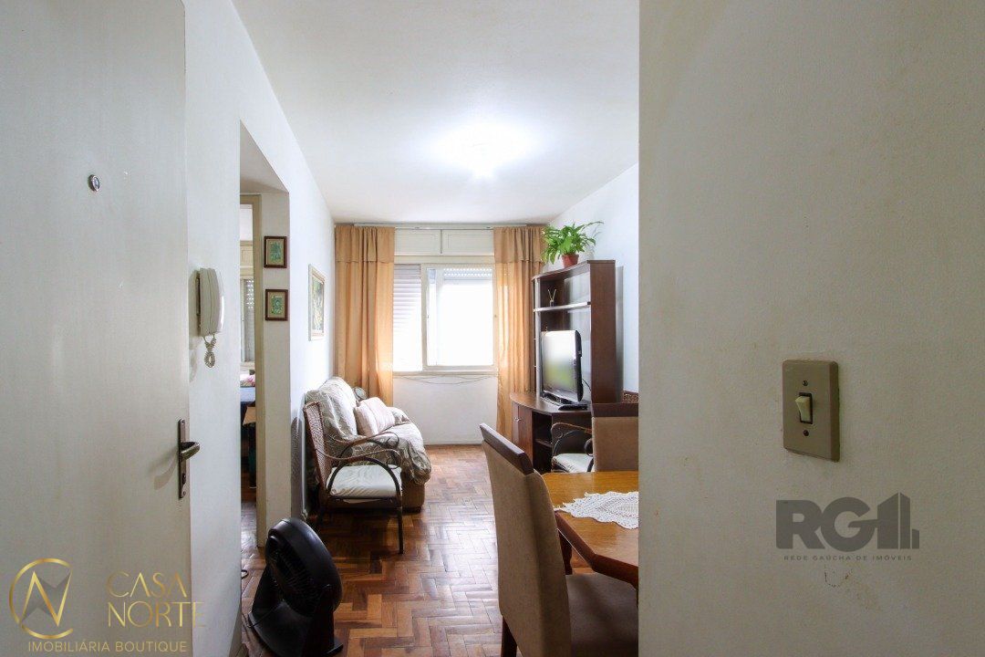 Apartamento à venda com 1 quarto, 40m², 1 suíte, 1 vaga, Rua Tamandare no bairro Camaquã em Porto Alegre