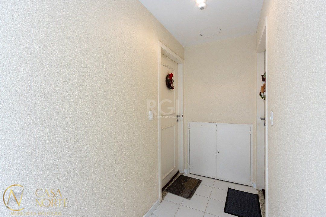 Apartamento à venda com 3 quartos, 71m², 1 suíte, 1 vaga, Avenida da Cavalhada no bairro Cavalhada em Porto Alegre