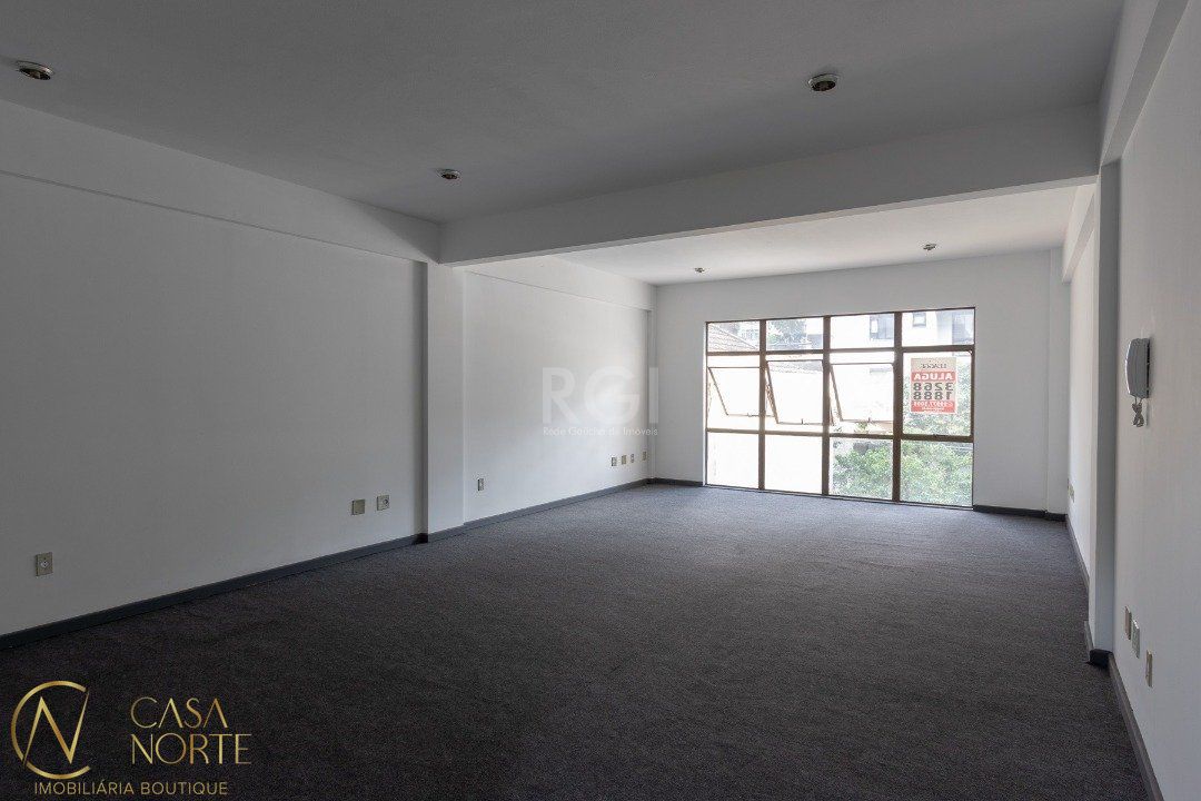 Sala Comercial à venda , 42m², Rua Coronel Fernando Machado no bairro Centro Histórico em Porto Alegre