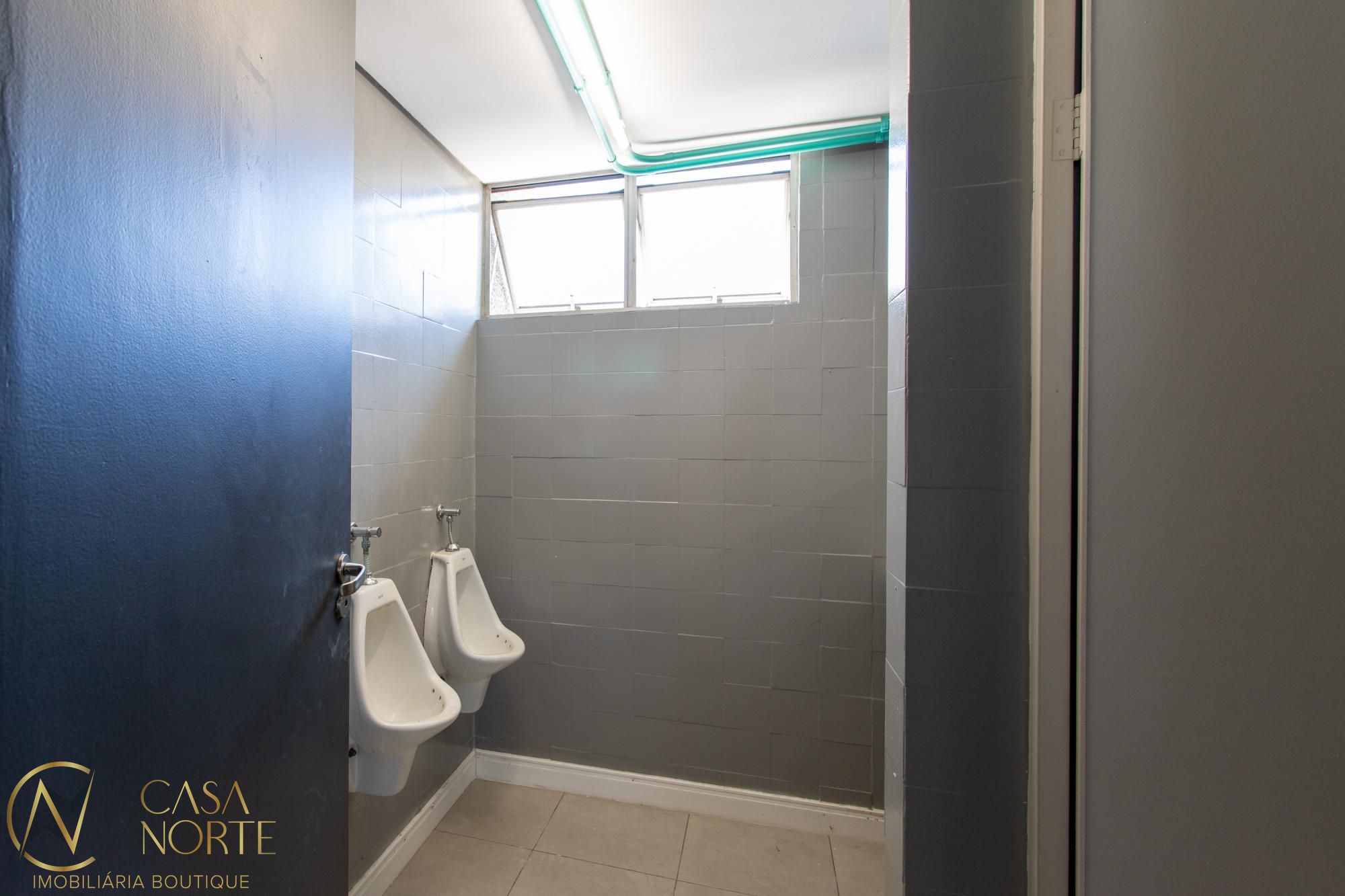 Conjunto Comercial à venda com 6 quartos, 68m², Avenida Alberto Bins no bairro Independência em Porto Alegre