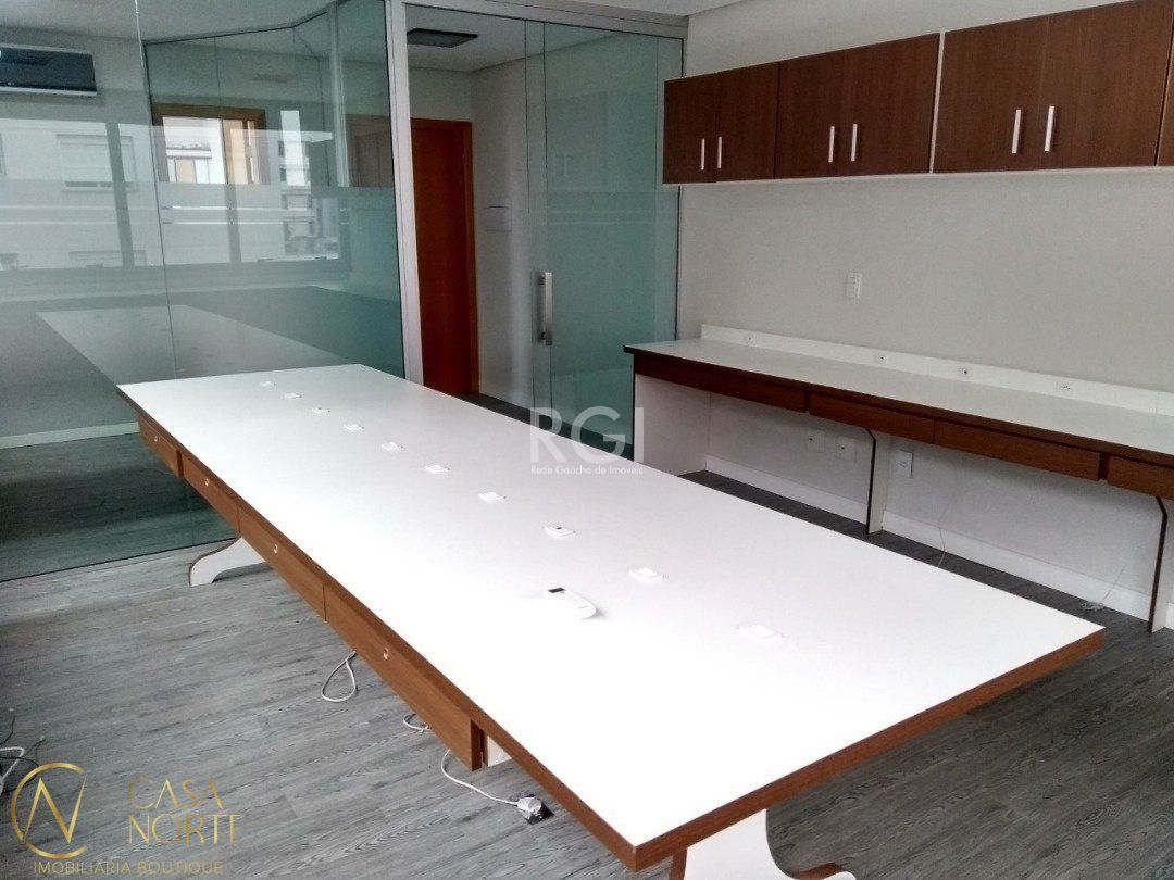 Sala Comercial à venda , 39m², 1 vaga, Rua Regente no bairro Petrópolis em Porto Alegre