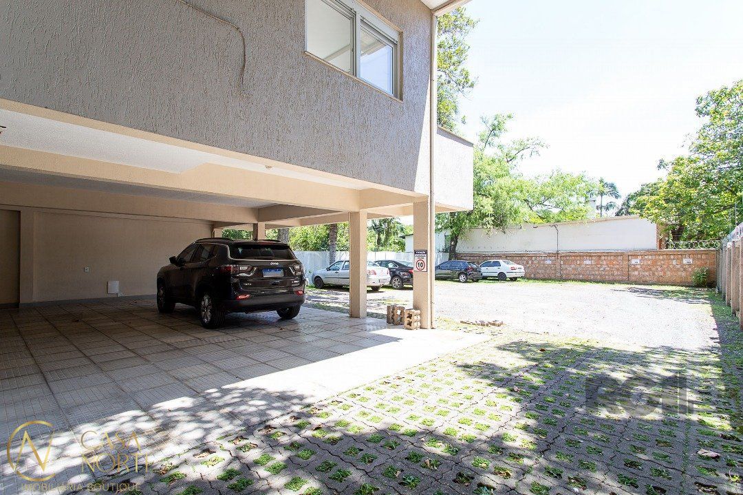 Apartamento à venda com 3 quartos, 329m², 2 suítes, 2 vagas, Rua Sargento Nicolau Dias de Farias no bairro Tristeza em Porto Alegre