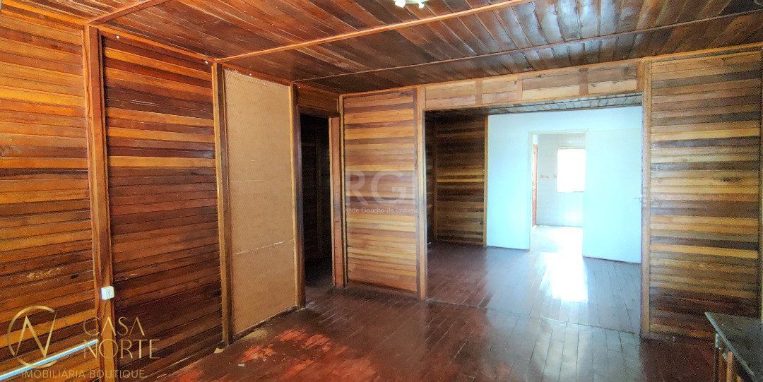 Terreno à venda com 3 quartos com 345m², 1 suíte, 4 vagas, Rua Oito de Julho no bairro Jardim  Botânico em Porto Alegre
