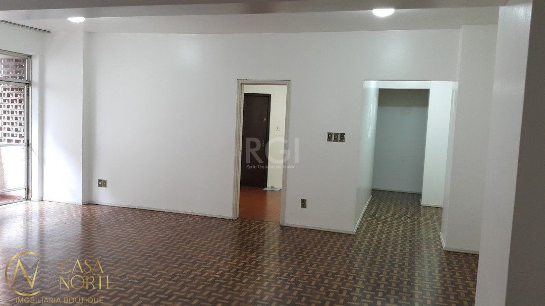 Apartamento à venda com 2 quartos, 137m², Avenida Senador Salgado Filho no bairro Centro Histórico em Porto Alegre