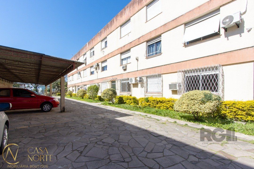 Apartamento à venda com 3 quartos, 81m², 1 vaga, Rua Doutor Castro de Menezes no bairro Vila Assunção em Porto Alegre