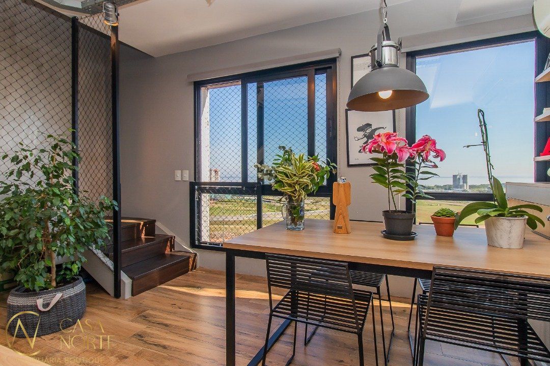 Apartamento à venda com 2 quartos, 86m², 1 suíte, 2 vagas, Rua Coronel Claudino no bairro Cristal em Porto Alegre