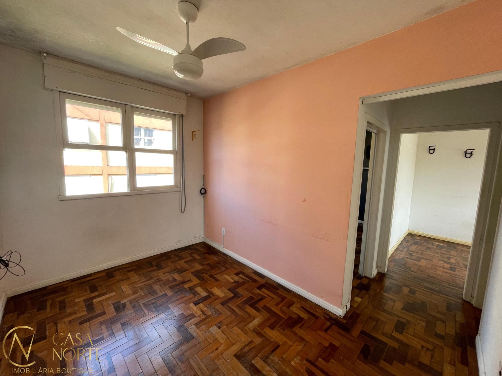 Apartamento à venda com 2 quartos, 48m², 1 vaga, Travessa Escobar no bairro Camaquã em Porto Alegre