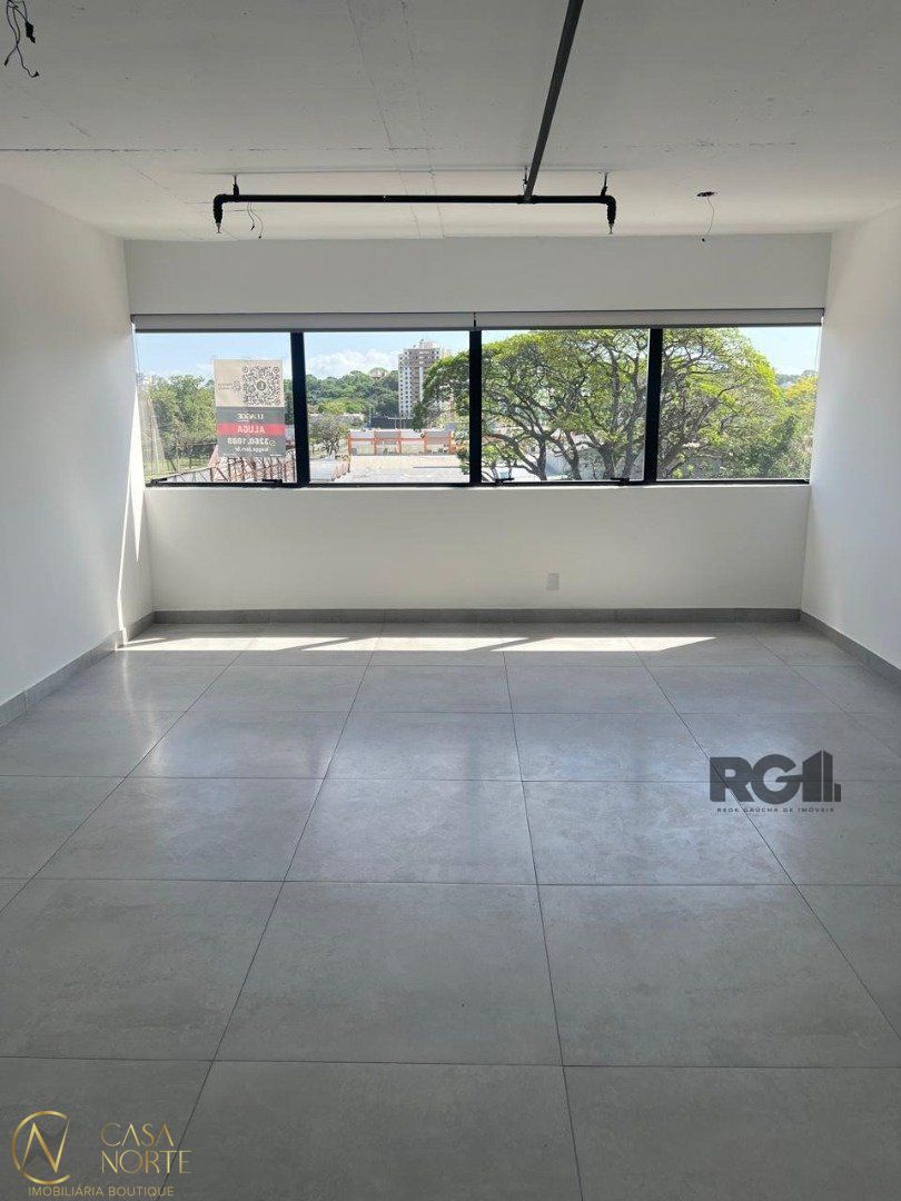 Sala Comercial à venda , 37m², 1 vaga, Avenida Icaraí no bairro Cristal em Porto Alegre