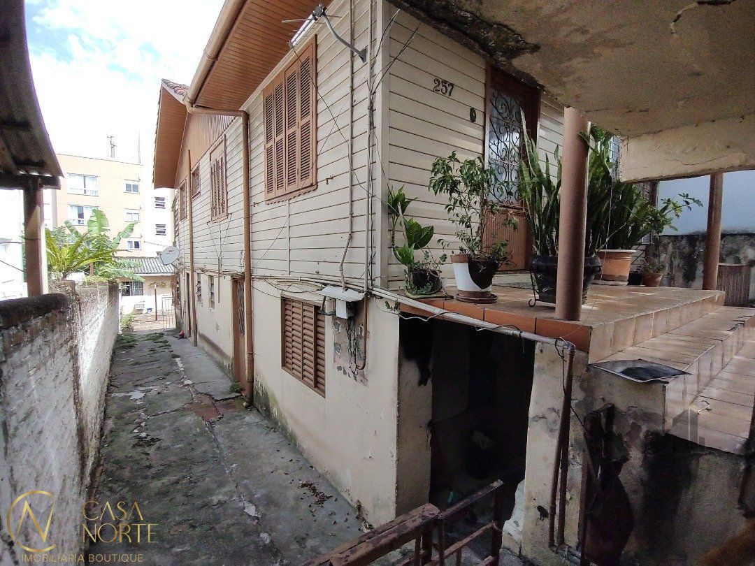 Terreno à venda , 252m², Rua Anchieta no bairro Teresópolis em Porto Alegre