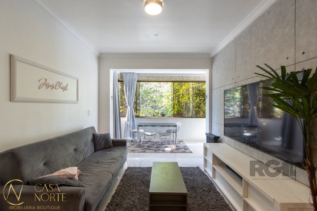 Apartamento à venda com 3 quartos, 89m², 2 suítes, 2 vagas, Rua Itapitocaí no bairro Cristal em Porto Alegre