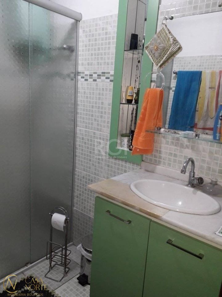 Casa à venda com 2 quartos, 100m², Rua João Costi no bairro Hípica em Porto Alegre