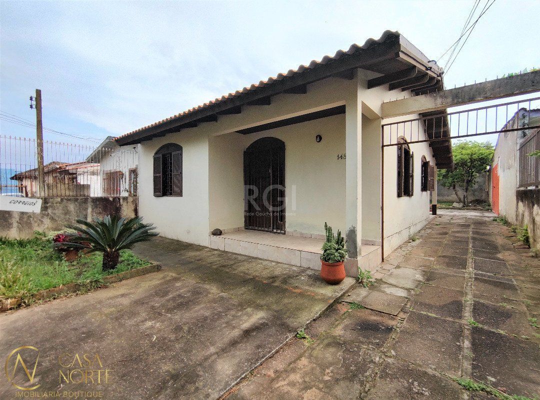 Casa à venda com 2 quartos, 90m², 6 vagas, Rua Sezefredo Ignacio de Oliveira no bairro Passo das Pedras em Porto Alegre