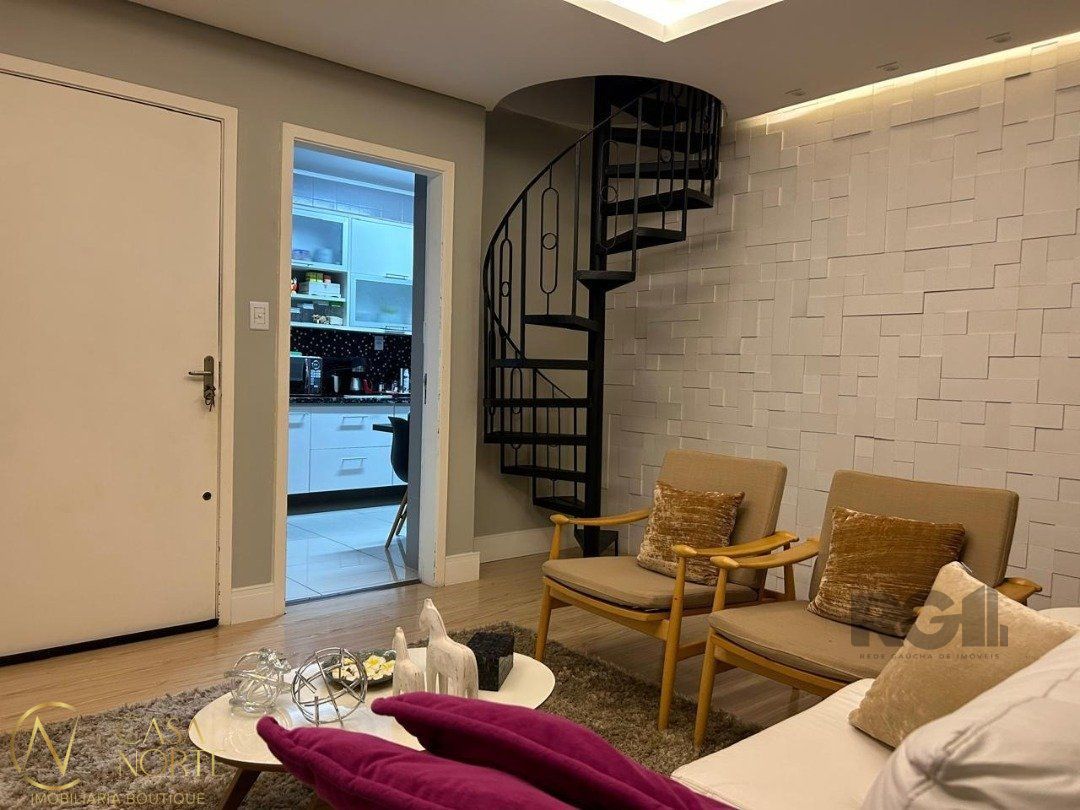 Cobertura à venda com 3 quartos, 162m², 1 suíte, 2 vagas, Rua Assunção no bairro Jardim Lindóia em Porto Alegre
