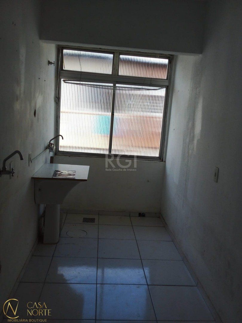Apartamento à venda com 1 quarto, 42m², Rua Angelo Crivellaro no bairro Jardim do Salso em Porto Alegre