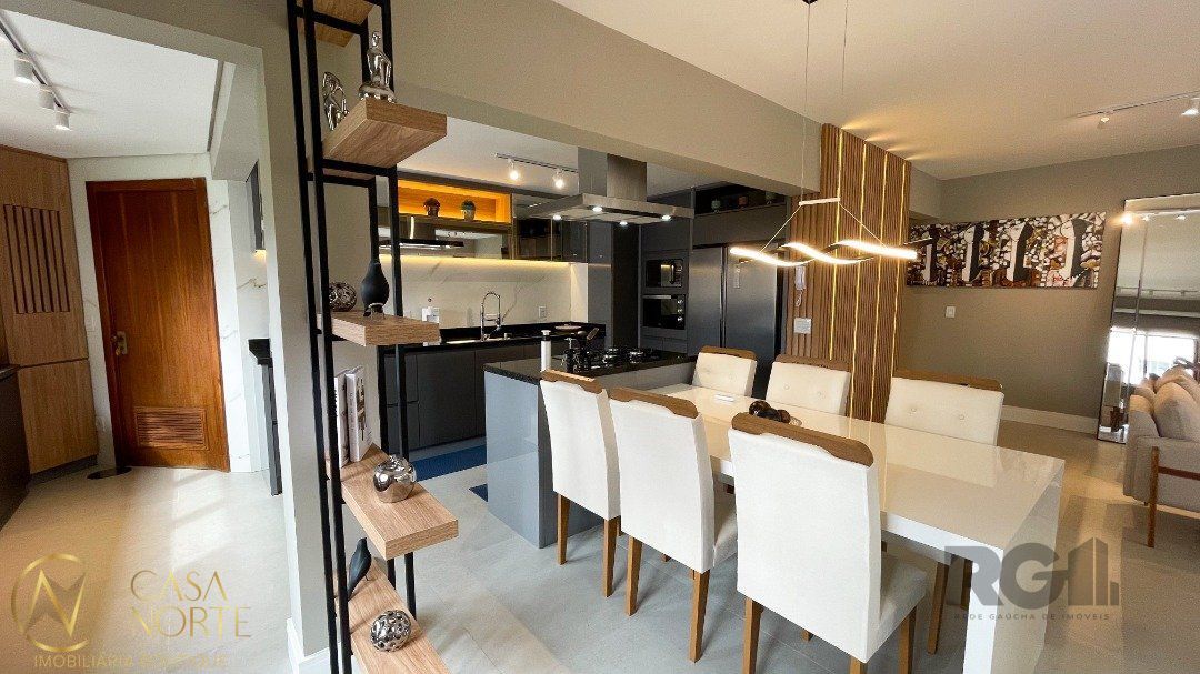 Apartamento à venda com 3 quartos, 148m², 1 suíte, 2 vagas, Rua Desembargador Augusto Loureiro Lima no bairro Petrópolis em Porto Alegre