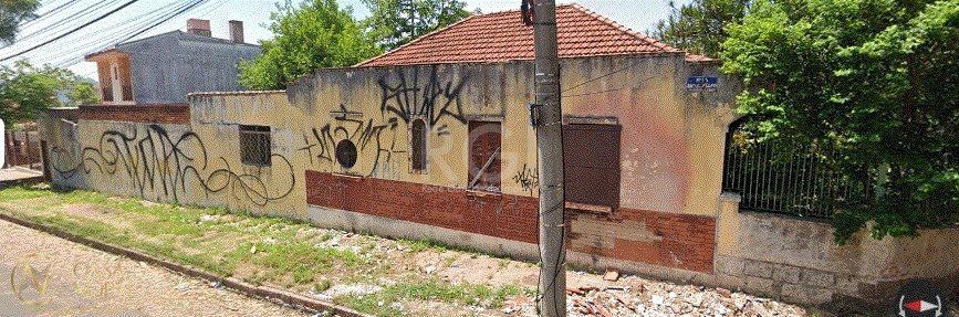 Terreno à venda  com 326m², Rua Henrique Fraeb no bairro Partenon em Porto Alegre