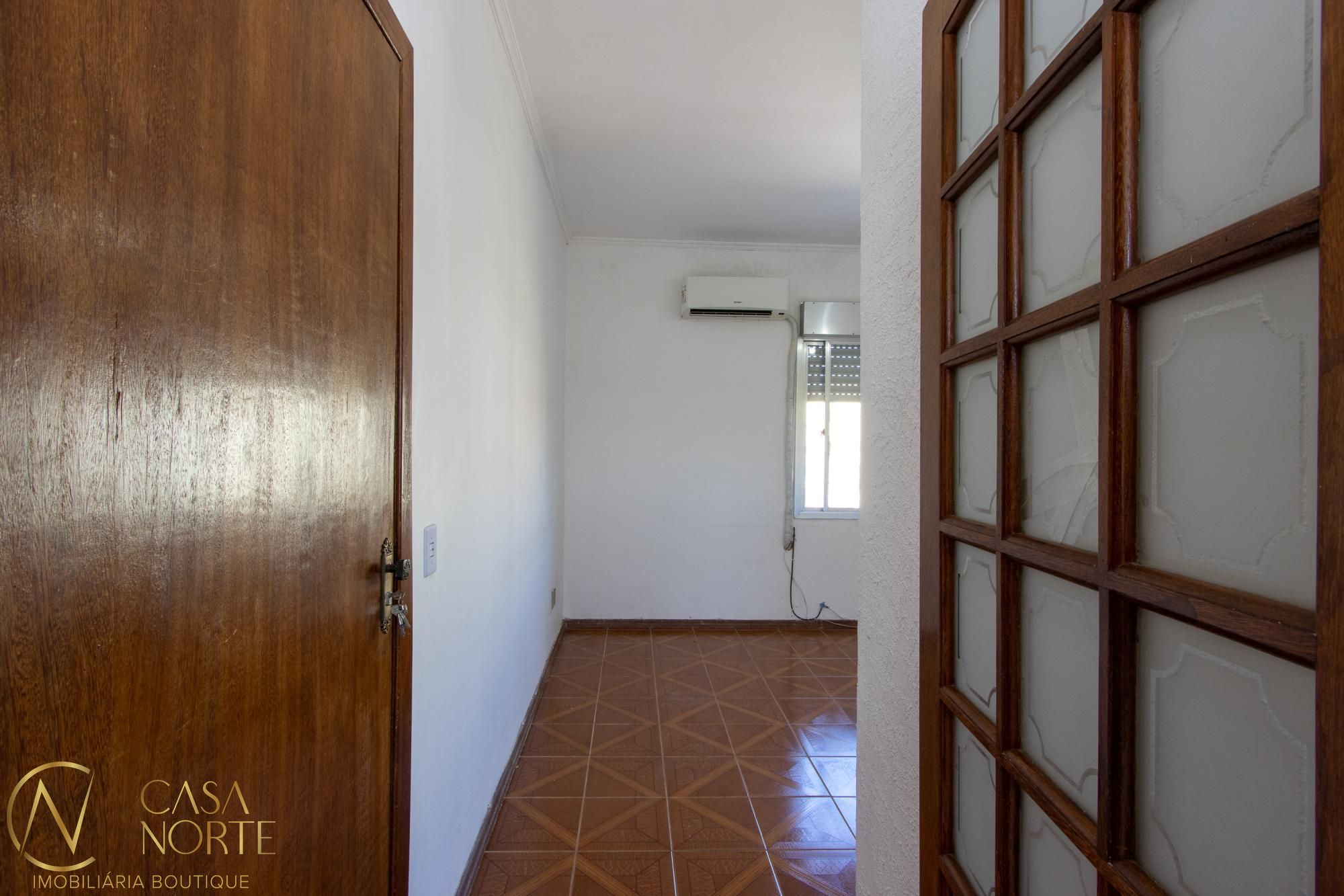 Apartamento à venda com 2 quartos, 64m², 1 vaga, Rua Coronel Massot no bairro Cristal em Porto Alegre